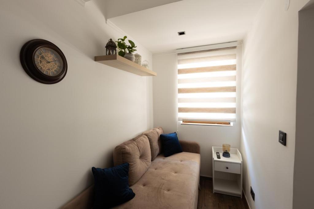 Bonsai Apartment Novi Pazar Exterior foto